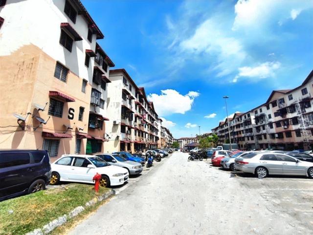 Apartment for sale in Petaling Jaya, Petaling