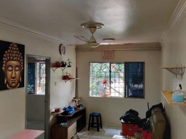 Apartment for sale in Petaling, Damansara Damai