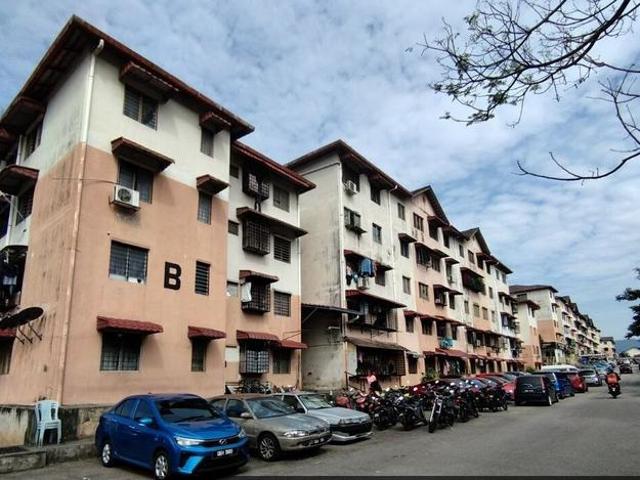 Apartment for sale in Petaling, Damansara Damai