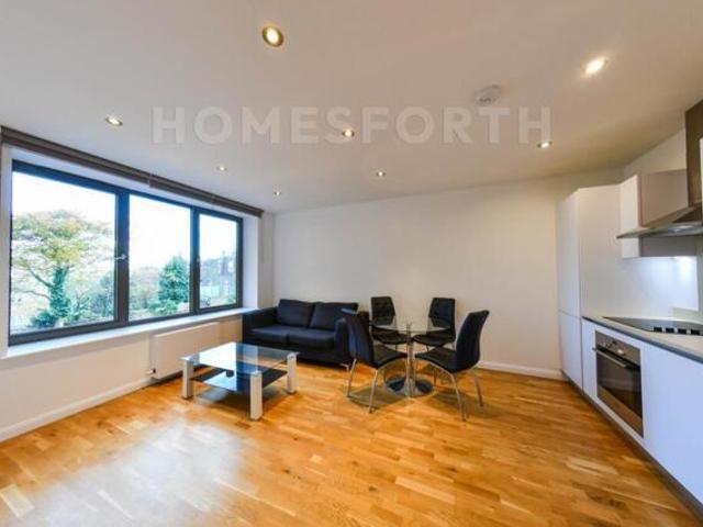 Apartment for sale in Kenton, Cat Hill