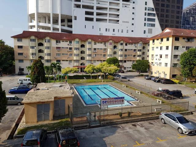 Apartment for sale in Malaka