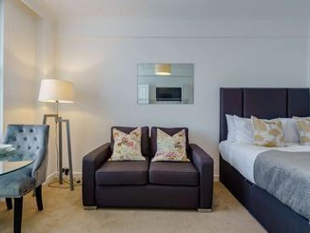 Apartment for rent in Covent Garden, Victoria