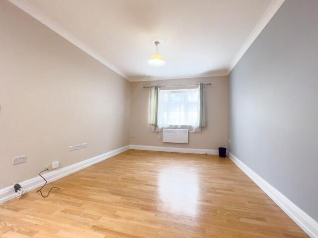 Apartment for rent in Hillingdon, Hillingdon