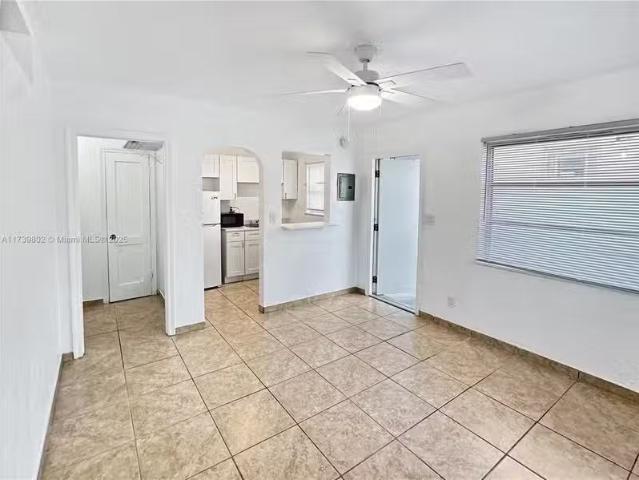 Condo for rent in Hollywood