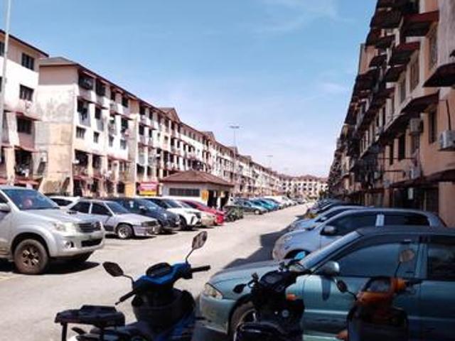 Apartment for sale in Petaling, Damansara Damai