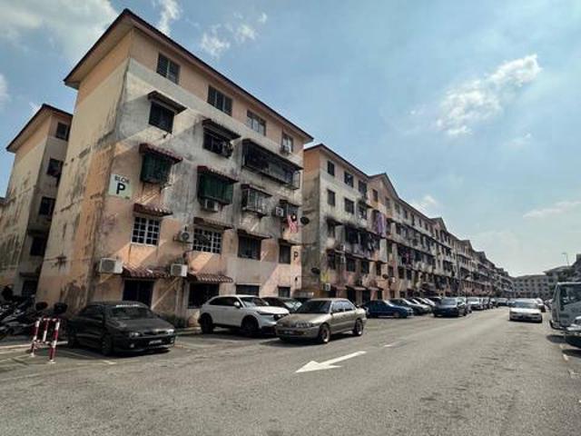 Apartment for sale in Petaling, Damansara Damai