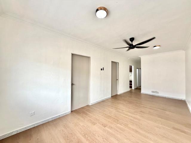 Apartment for sale in Petaling, Damansara Damai