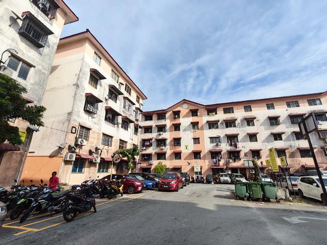 Apartment for sale in Petaling, Damansara Damai