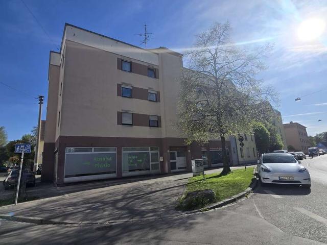 Wohnung kaufen in Oberhausen-Süd, Augsburg
