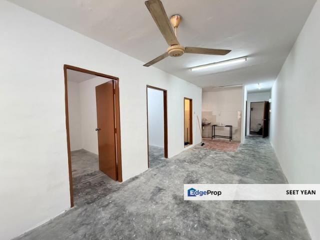 Flat for sale in Petaling, Damansara Damai