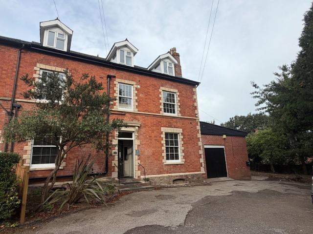 Apartment for rent in North Malvern, Malvern Hills