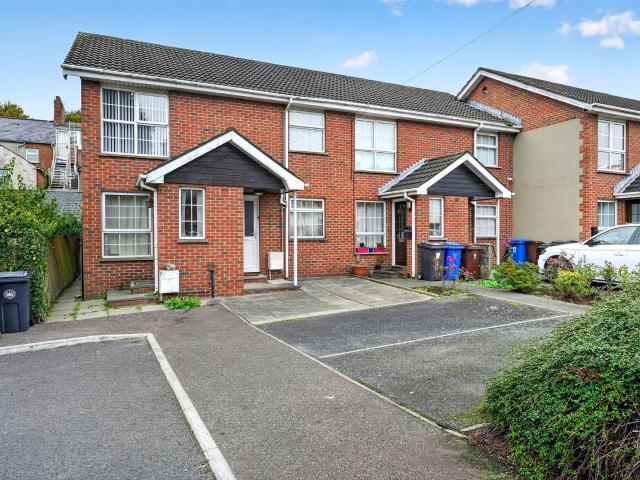 Apartment for rent in Ballyhackamore, Belfast