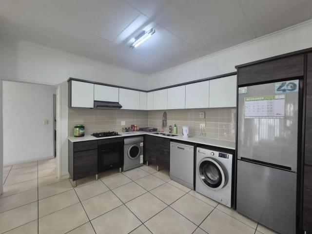 Apartment for rent in Antwerp, Johannesburg