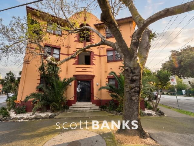 Apartment for rent in St Kilda, Melbourne