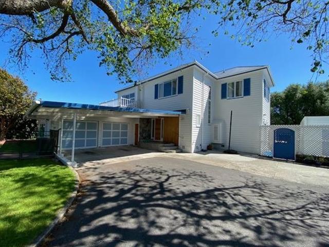 Apartment for rent in Days Bay, Wellington