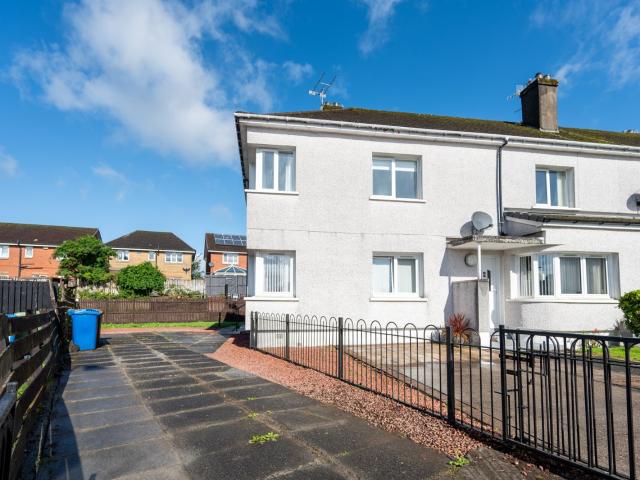 Apartment for rent in Dumbarton, Scotland