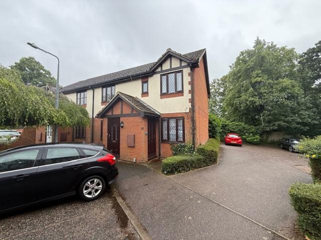 Apartment for rent in Whitton, Key Street