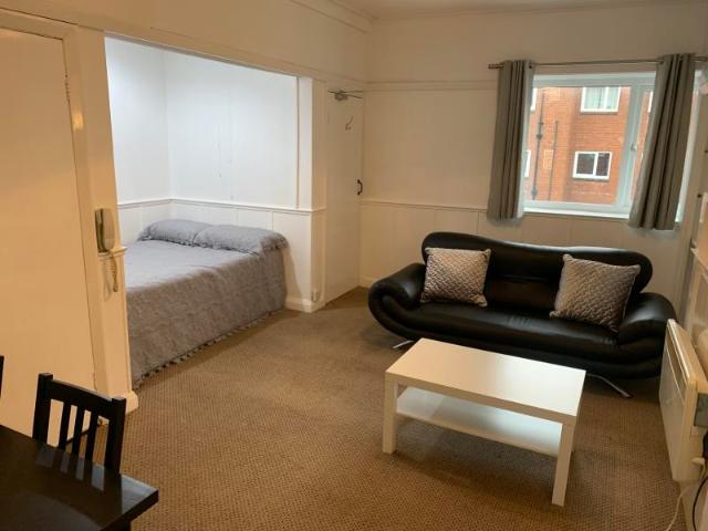 Apartment for rent in Headingley Hill, Headingley