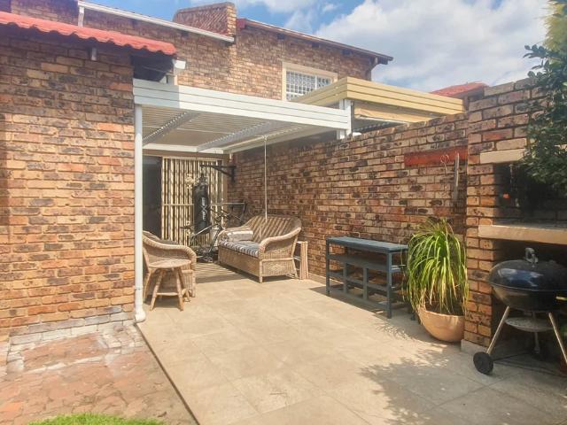 Apartment for rent in Randpark Ridge, Randburg
