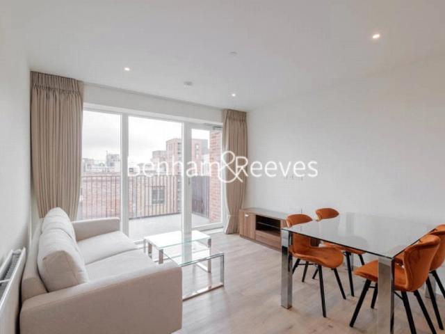 Apartment for rent in Alexandra Gate, Greater London