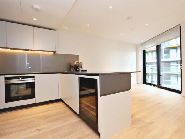 Apartment for rent in Nine Elms, Greater London