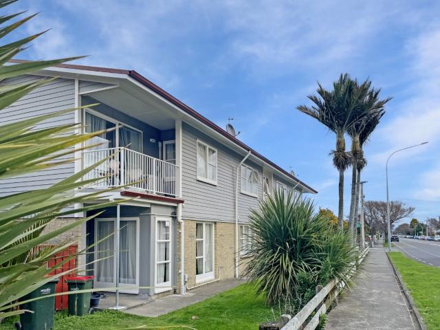 Apartment for rent in Days Bay, Wellington