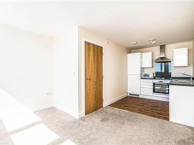 Apartment for rent in Dixons Green, West Midlands