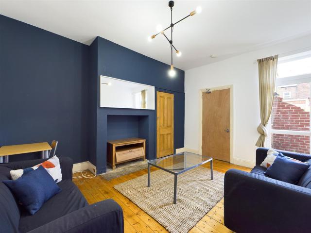 Apartment for rent in Heaton, Newcastle upon Tyne