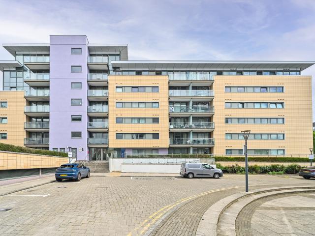 Apartment for rent in Reach, Greater London