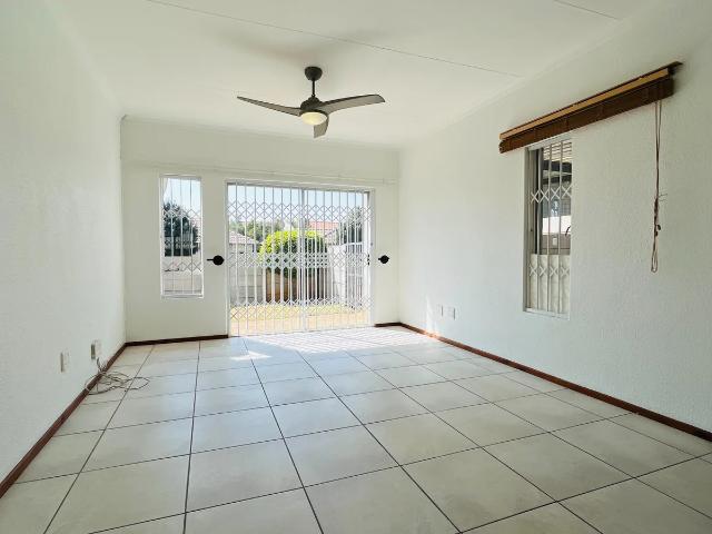 Apartment for rent in Roodepoort-Noord, Roodepoort