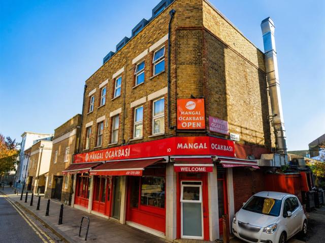 Apartment for rent in Shacklewell, Greater London