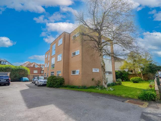 Apartment for rent in Wick, Bournemouth