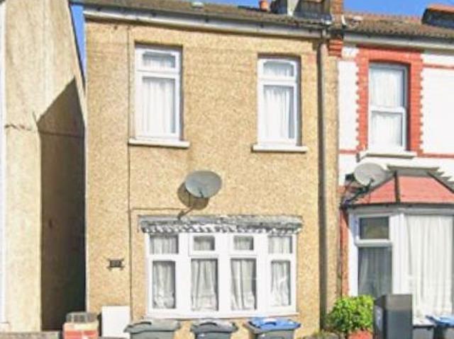 Apartment for rent in London Borough of Croydon, Greater London