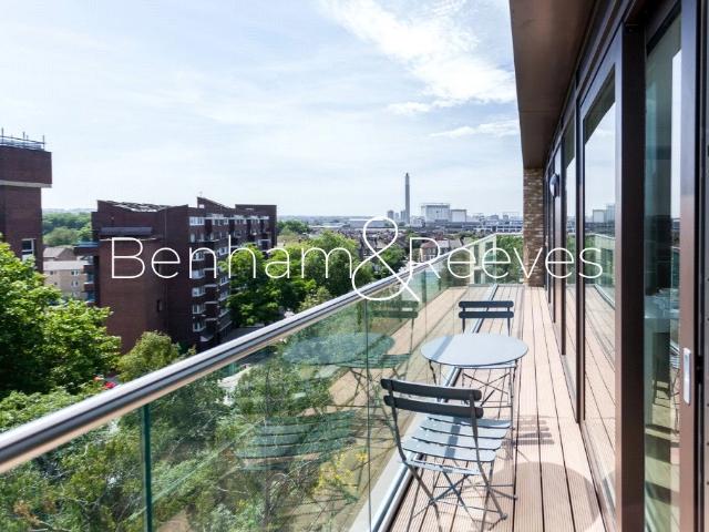 Apartment for rent in Greenland Place, Greater London