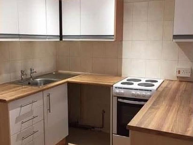 Apartment for rent in Carmarthen, Wales