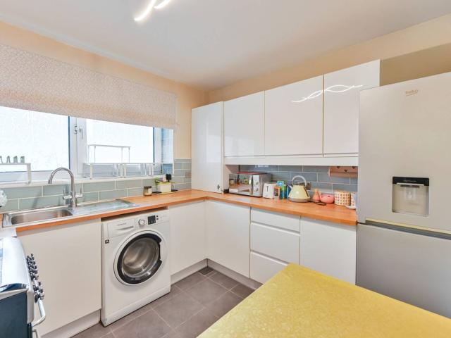 Apartment for rent in Battersea, Greater London