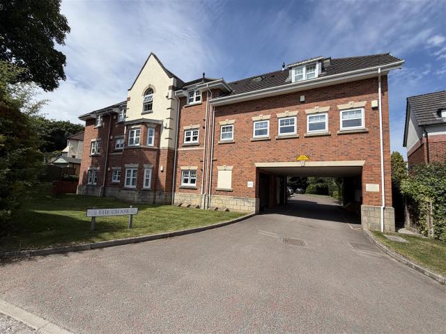 Apartment for rent in Heswall, Wirral