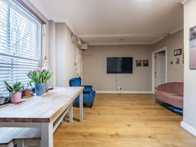 Apartment for rent in Maida Vale, Greater London