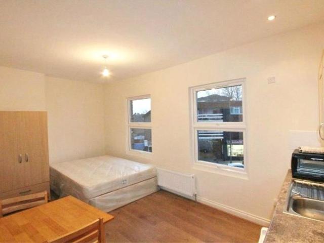 Apartment for rent in Hendon, Greater London