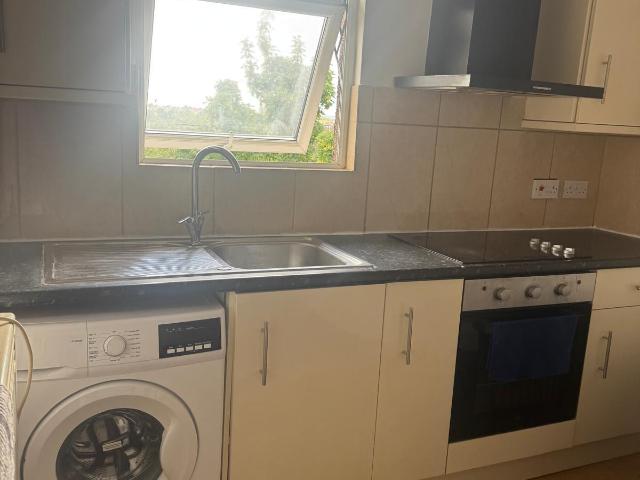 Apartment for rent in Lessness Heath, Greater London