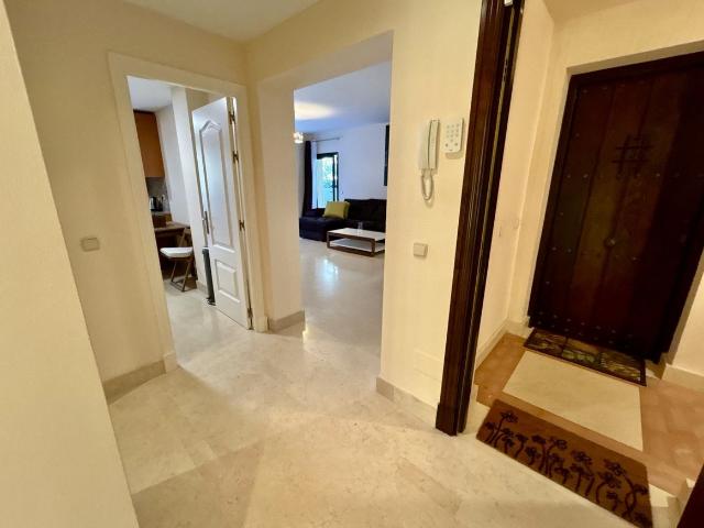 Apartamento en alquiler en Benahavís, Val de Guadalmina