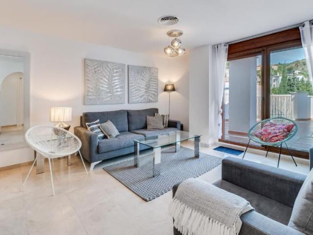 Apartamento en alquiler en Benahavís, Val de Guadalmina