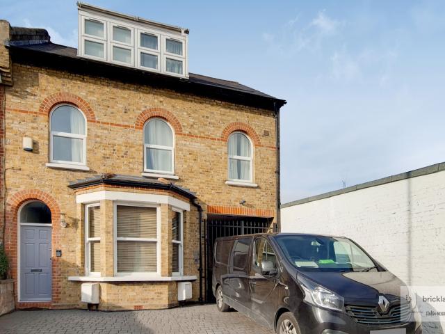 Apartment for rent in Penge, Greater London