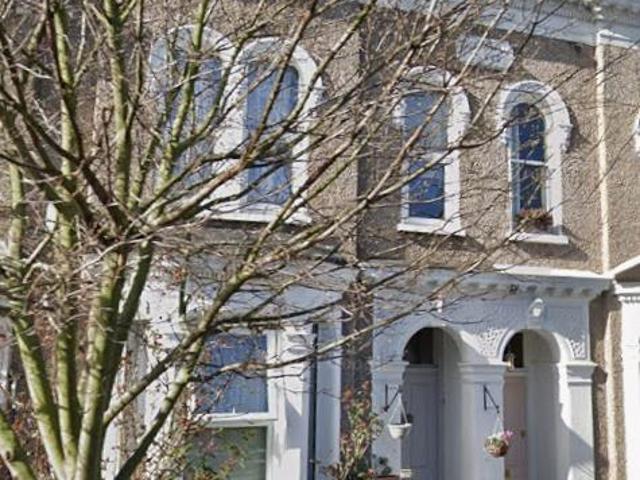 Apartment for rent in Shacklewell, Greater London