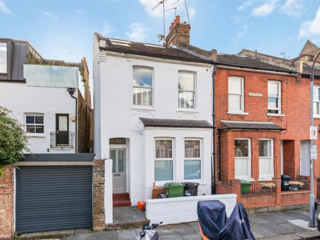 Apartment for rent in Hammersmith, Greater London