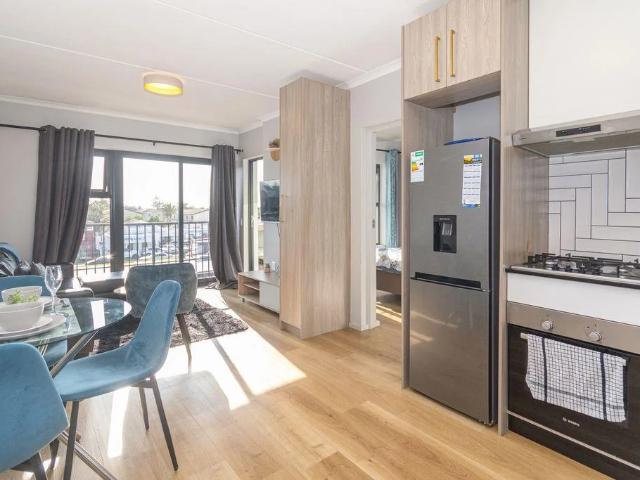 Apartment for rent in Sunridge, Table View