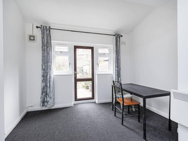 Studio for rent in Clapton, Lower Clapton