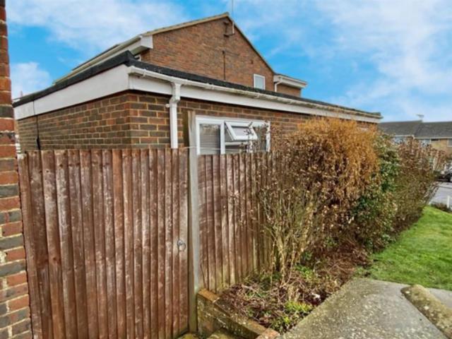 Apartment for rent in Vinters Park, Midway