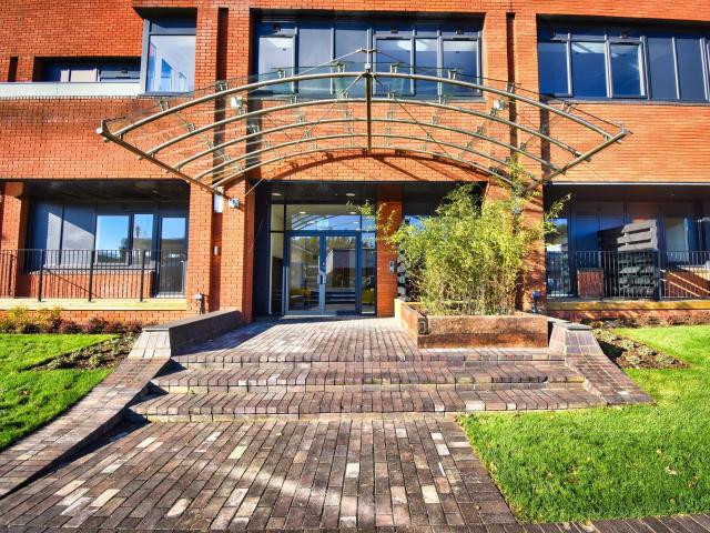 Apartment for rent in Red Hill, Surrey