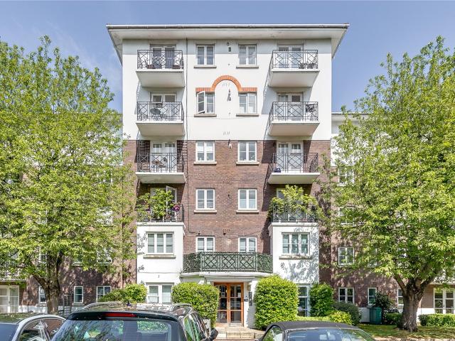 Apartment for rent in Brompton Park, Greater London